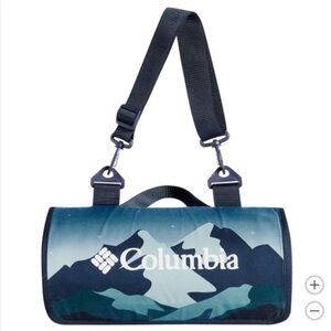 NWT Columbia 72x72” Outdoor Waterproof Blanket